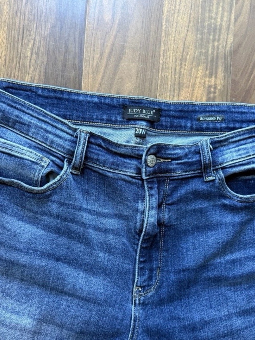 Judy Blue Boyfriend Fit Stretch Blue Medium Wash Denim Jeans Women’s Size 20 - Picture 2 of 6